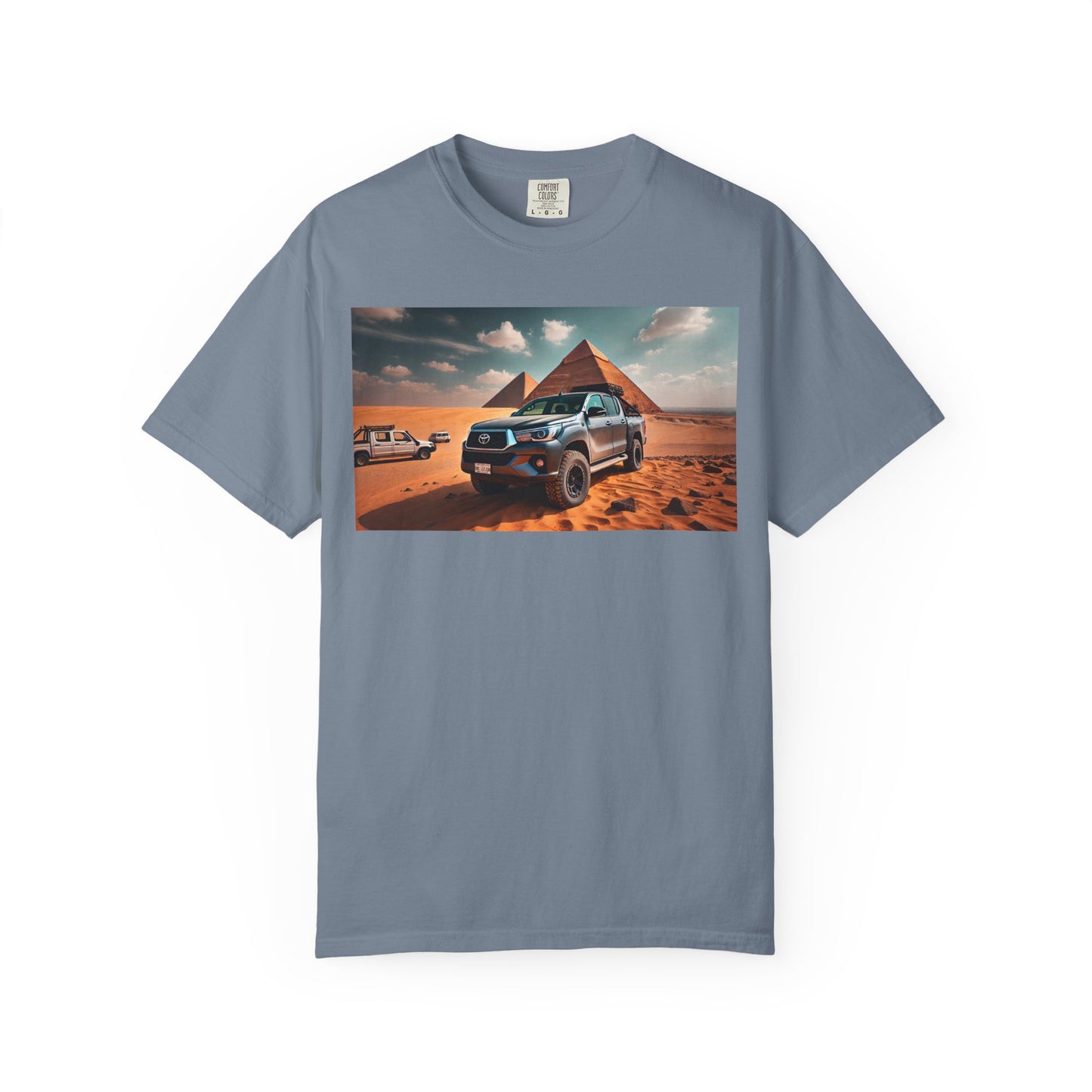 Toyota Hilux in Giza Pyramids Unisex Shirt, Egypt Pyramid Lover Tee, Egyptian Travel T-shirt, Antique Car Graphic Top, Historical