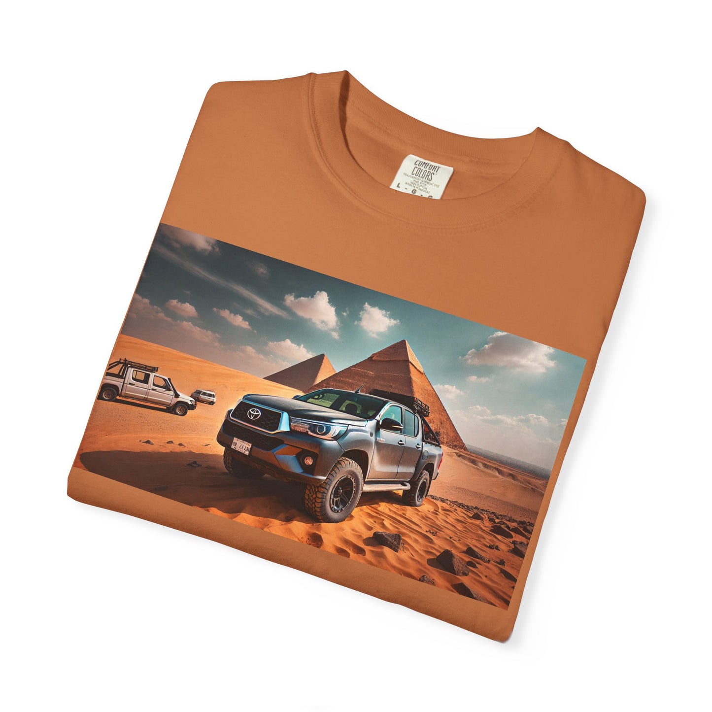 Toyota Hilux in Giza Pyramids Unisex Shirt, Egypt Pyramid Lover Tee, Egyptian Travel T-shirt, Antique Car Graphic Top, Historical