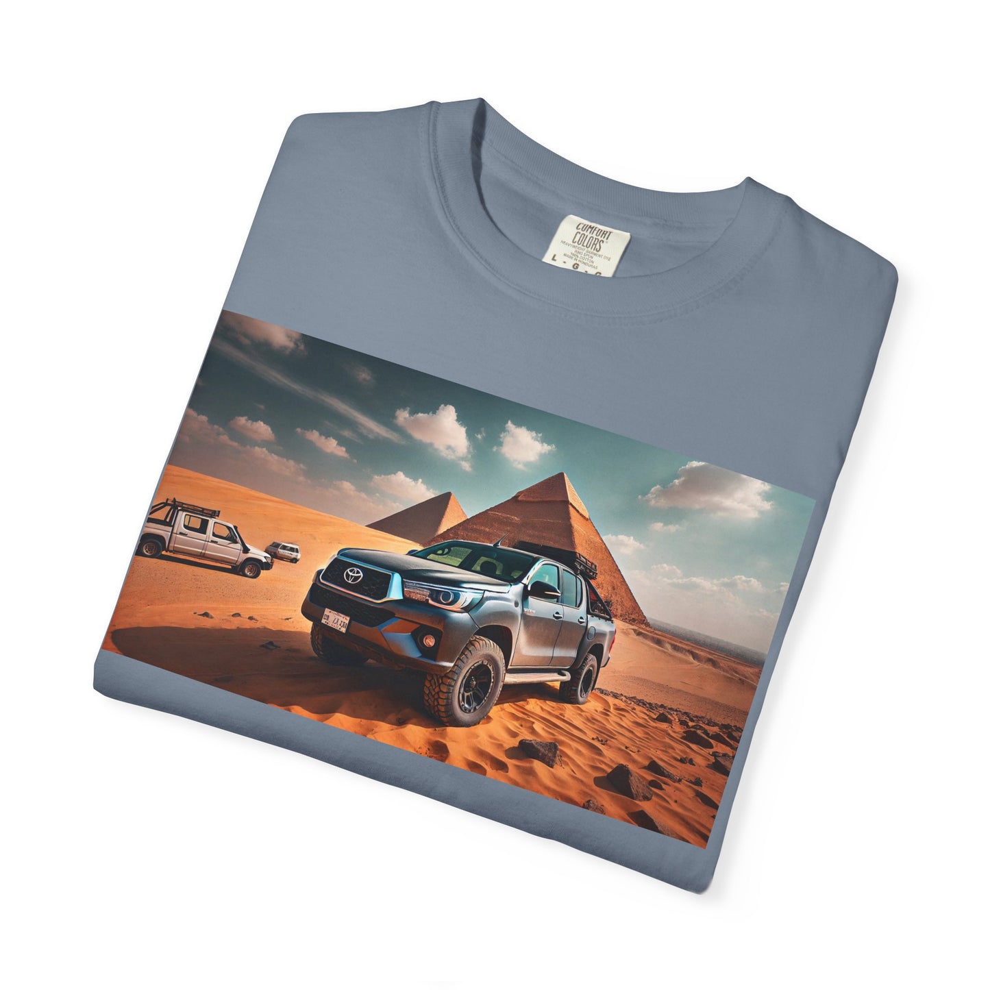 Toyota Hilux in Giza Pyramids Unisex Shirt, Egypt Pyramid Lover Tee, Egyptian Travel T-shirt, Antique Car Graphic Top, Historical