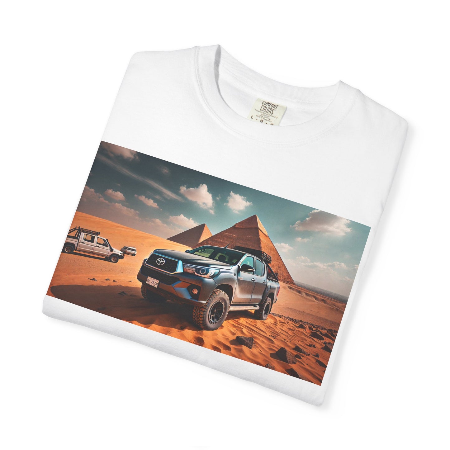 Toyota Hilux in Giza Pyramids Unisex Shirt, Egypt Pyramid Lover Tee, Egyptian Travel T-shirt, Antique Car Graphic Top, Historical