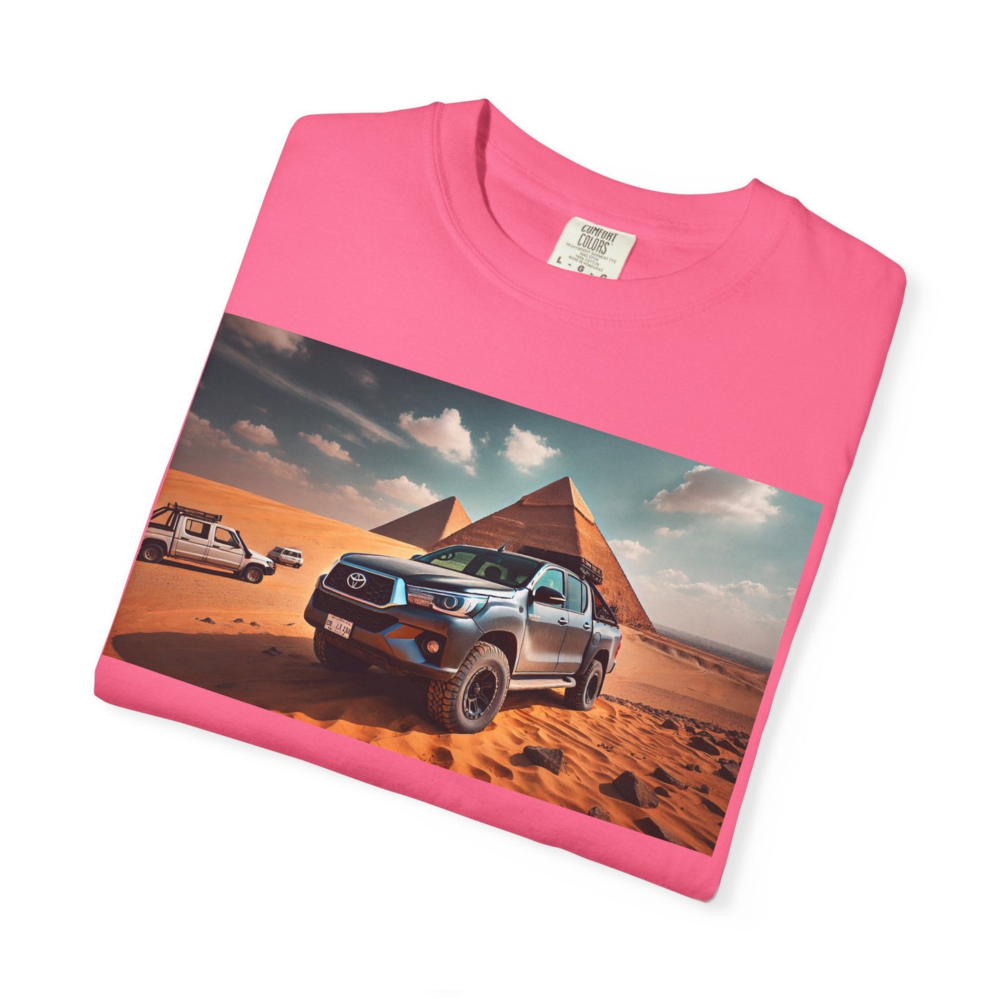Toyota Hilux in Giza Pyramids Unisex Shirt, Egypt Pyramid Lover Tee, Egyptian Travel T-shirt, Antique Car Graphic Top, Historical